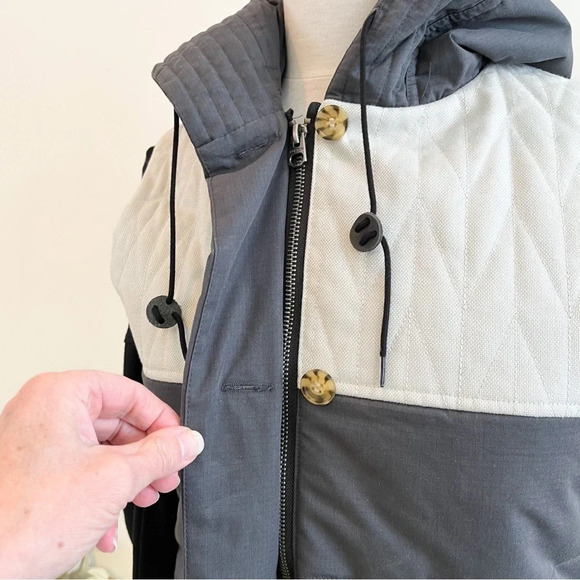 Burton Geneva DRYRIDE Hooded Vest - Picture 6 of 15